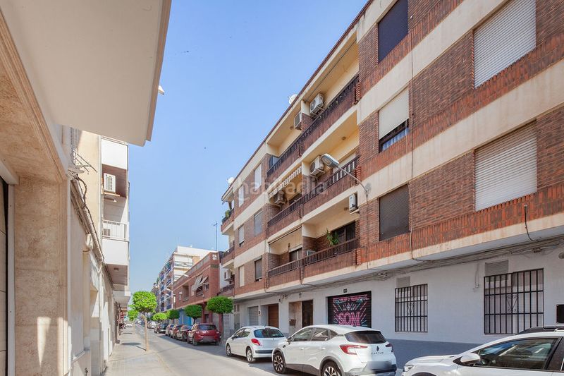 Foto 50b30cbd-30d3-4796-852e-a709e95c0dd8. Pis a Plaza Xúquer Paiporta