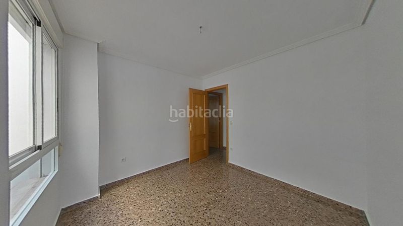 Foto 65de5987-31d5-4a0c-b431-8fe7cab9f750. Piso solvia inmobiliaria piso en Camí Reial Torrent
