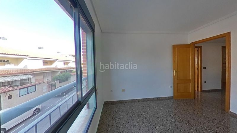Foto c4f163c5-431d-4ed6-9de2-49fd46a53290. Piso solvia inmobiliaria piso en Camí Reial Torrent