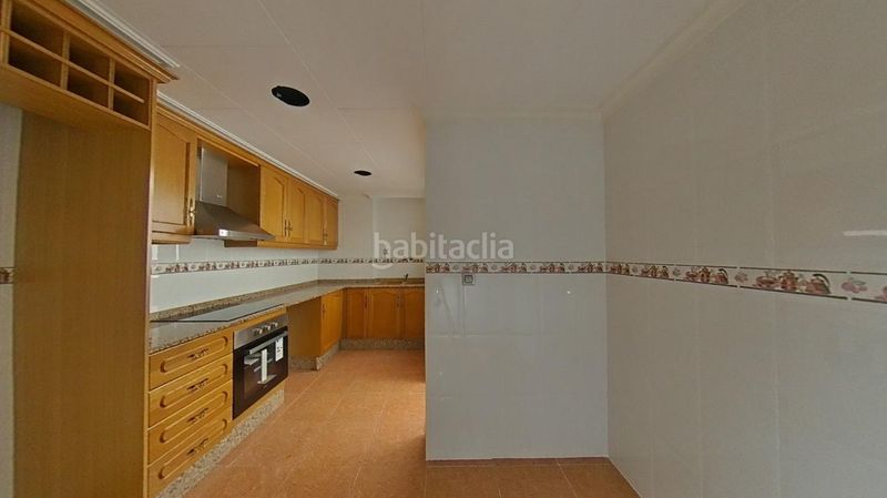 Foto f684802e-246f-4d7e-8bca-7f7c549cf4fe. Piso solvia inmobiliaria piso en Camí Reial Torrent