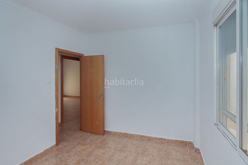 Foto a858fde4-a4ec-4150-990f-248b07b1e03b. Pis a Germaníes - Juzgados Gandia