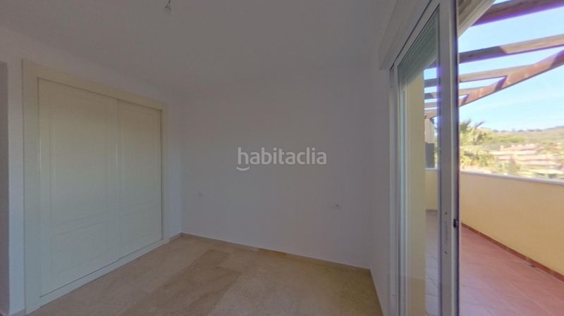 Foto 5881d478-38e4-4716-b0b5-6aaf8f6fa6a9. Apartament amb aparcament piscina a la cala Mijas Mijas