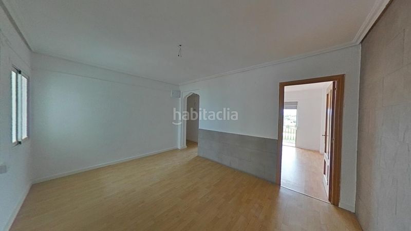 Foto e727942f-10b3-41d7-9d0c-411950a353bc. Pis a Moncada