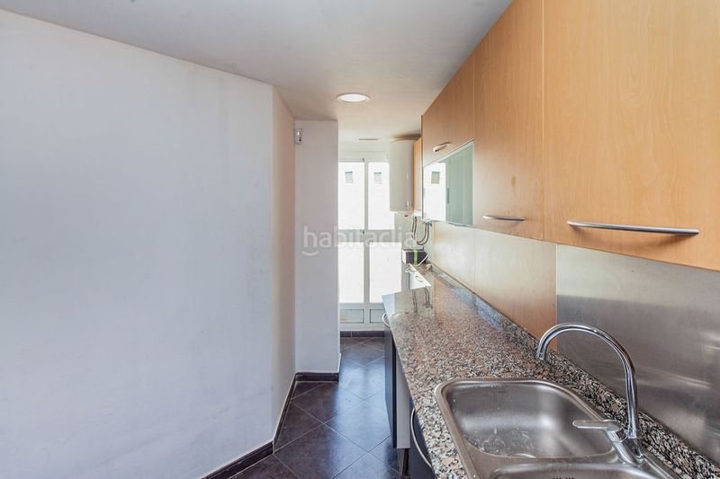 Foto aa49dff9-e1a8-422a-8828-0b98733fc80e. Apartament amb aparcament a Barrio Benicalap Valencia