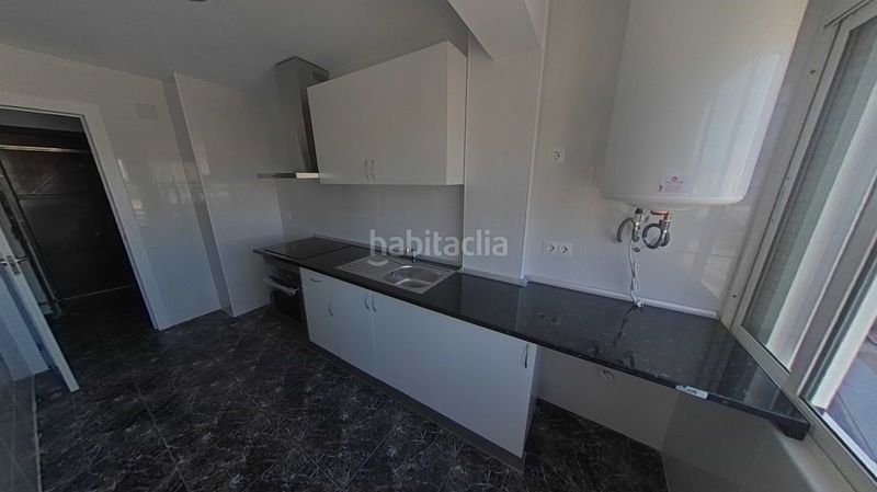Foto c00fcf12-d0df-4fa4-b2d7-e641ee617693. Pis a Dos Hermanas - Nuevo San Andrés Málaga