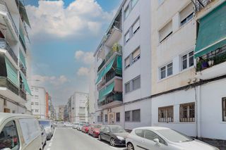 Pis  C/ profesores hermanos muñoz. Solvia inmobiliaria  piso alicantealacant