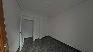 Pis  C/ general elizaicín. Solvia inmobiliaria  piso alicantealacant