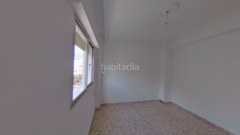 Foto 29e9fc57-d4ca-43fe-b0d9-c51bf0da0800. Pis a sierra de Estepona - avda. de andalucía Estepona