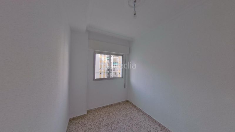 Foto 9e8aef4d-aaba-444d-b002-39cee4063a5c. Pis a sierra de Estepona - avda. de andalucía Estepona