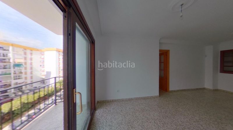 Foto e41298e0-0917-4ce7-871d-9360db8b4d4e. Pis a sierra de Estepona - avda. de andalucía Estepona