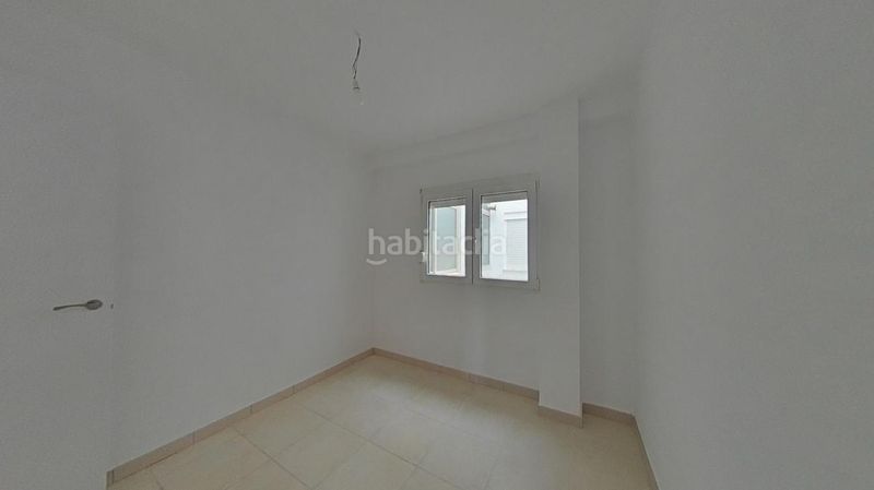 Foto 379fd21c-44e4-431a-b42a-56bde5742756. Pis a Zona los Frutales Torrevieja
