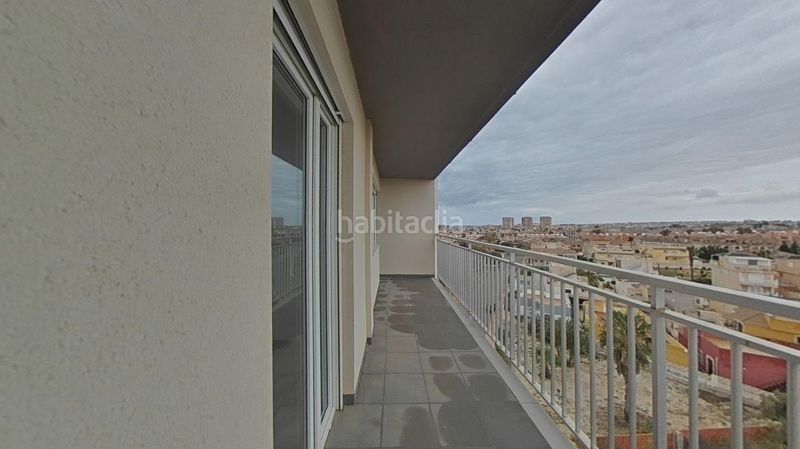 Foto 618b8bea-3926-44d5-90ac-e3db6ed0373d. Pis a Zona los Frutales Torrevieja