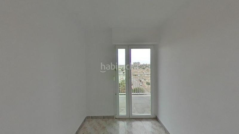 Foto 84519bdf-55b1-4e75-acc8-4096ee64a1f6. Pis a Zona los Frutales Torrevieja