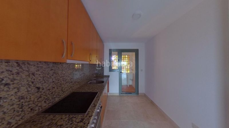 Foto aa011b46-e4bb-4853-ab1a-b6926fa6f72d. Pis amb aparcament piscina a Benatalaya Estepona