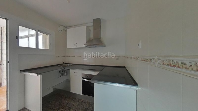 Foto aac3a12a-5da2-4bea-8409-02f159e02f7b. Pis a Campclar Tarragona