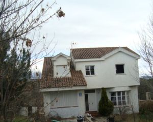 Xalet  C/ valle de ordesa. Solvia inmobiliaria  chalet independiente guadarrama
