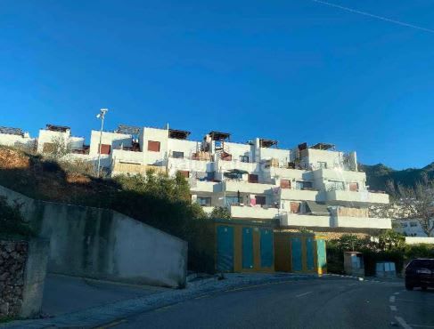 Foto 557c2cb7-1475-4756-ac63-aec5aa0fd2d4. Aparcament cotxe a Almijara Nerja