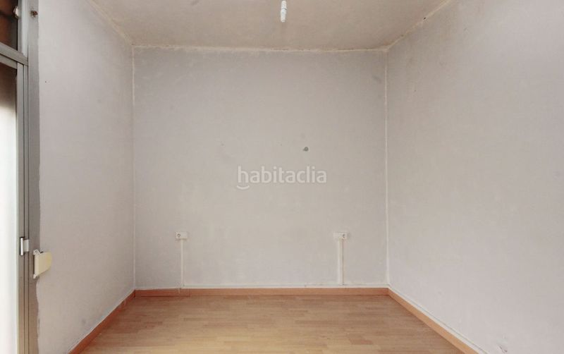 Foto 4810f584-b937-4f71-a8f6-46f24ba3d5c9. Pis a El Clot Barcelona