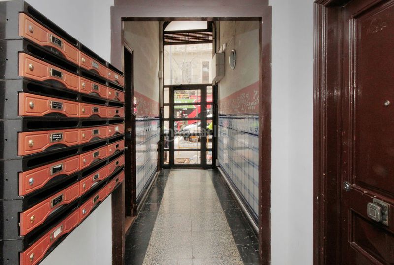 Foto 8b1a039d-f4c3-470a-8c64-12db487de0e4. Pis a El Clot Barcelona