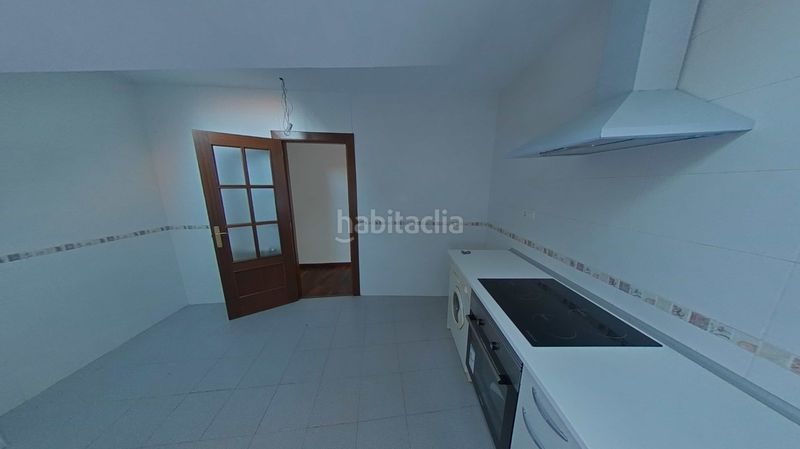 Foto 2a34e399-102c-4195-9b78-5541ef33d88b. Pis amb aparcament a Alisal - San Román Santander