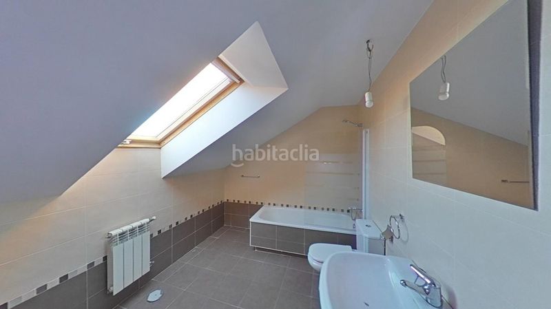 Foto 3a3ea4b6-c5ec-4b2d-8753-06abb36f503c. Pis amb aparcament a Alisal - San Román Santander