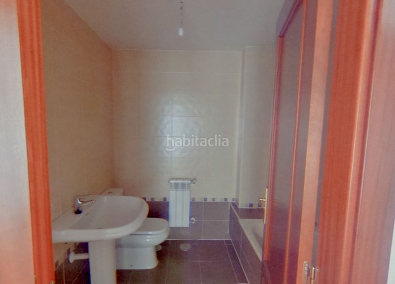 Foto cecd3705-c1d4-4781-ba63-08f36ebb0404. Pis amb aparcament a Alisal - San Román Santander
