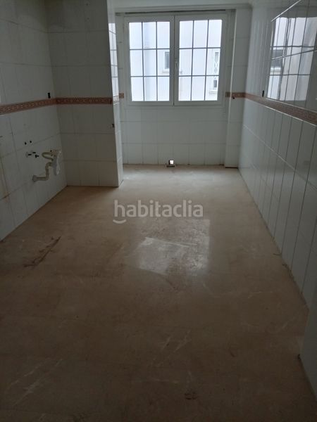 Foto dda553db-4b2d-4173-b79b-162b93e9d9e6. Pis amb aparcament a Carrús Este Elche / Elx