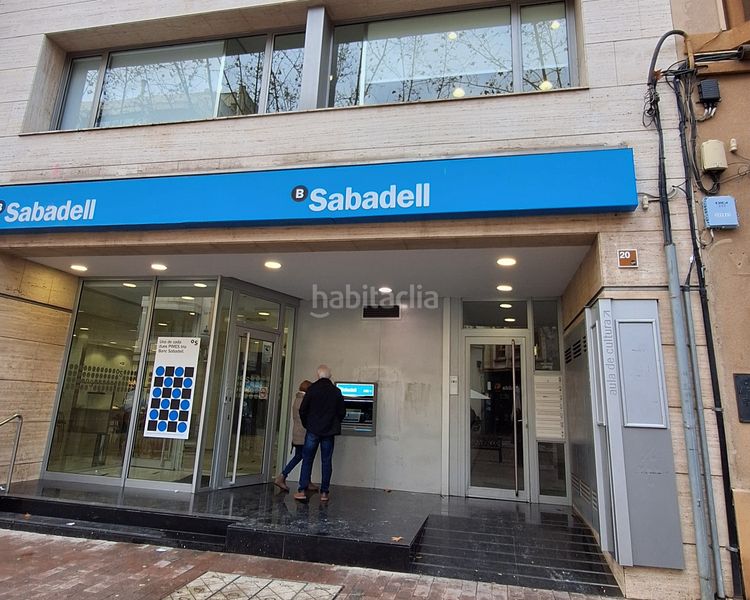 Foto f13f7e9b-8e4a-4a7f-9596-0a13499c4891. Local comercial a Centre Igualada
