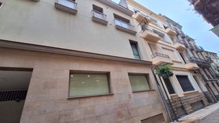Lloguer Local Comercial  C/ nou. Solvia inmobiliaria  locales igualada