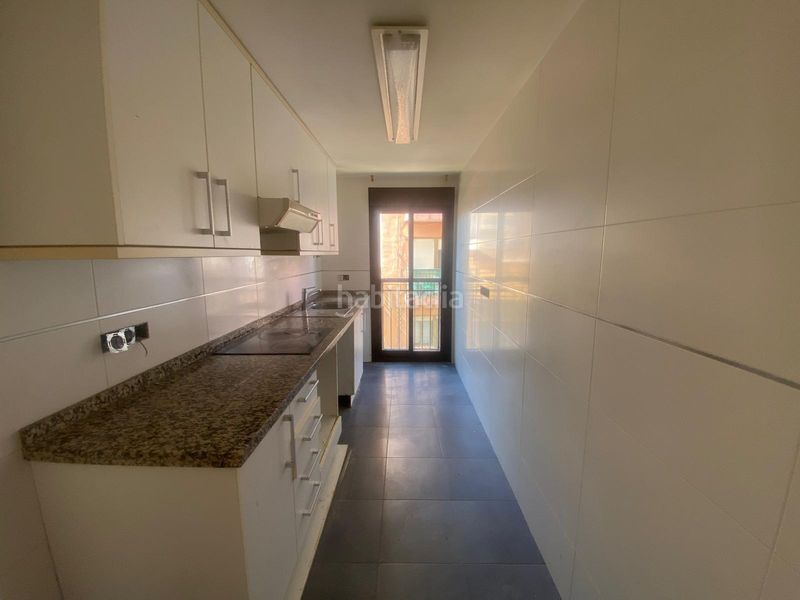 Foto e5a05c78-cfb6-4e0f-ae28-323a98e34a36. Pis a Campello Pueblo Campello (el)