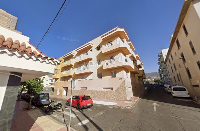 Foto 6e8379cb-b585-497e-a1e1-80b1cbef20b0. Pis a Buzanada Arona