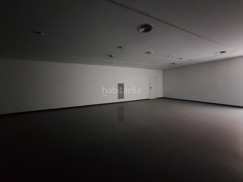 Foto 06b21b7a-9742-4dbb-90a7-9a1d30e2f566. Local comercial a Centre Igualada