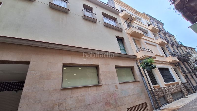 Foto f6e631bc-a4b0-40b0-85fe-728bd22affff. Local comercial a Centre Igualada