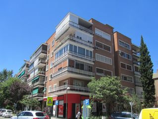 Pis  C/ bruselas. Solvia inmobiliaria  piso madrid