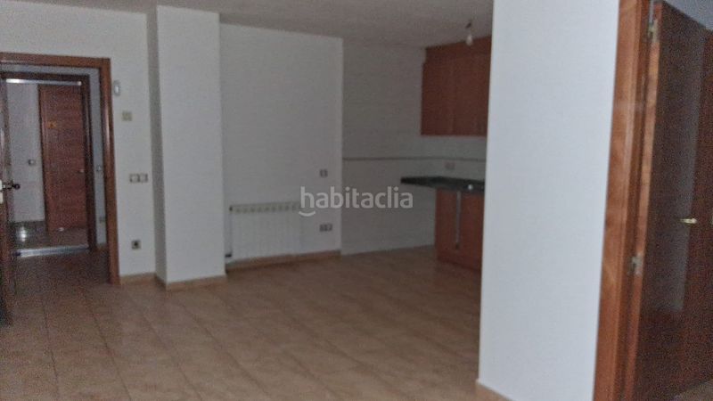 Foto f9b516bc-76db-4944-83ad-60f16c09bb2c. Pis a Alcarràs