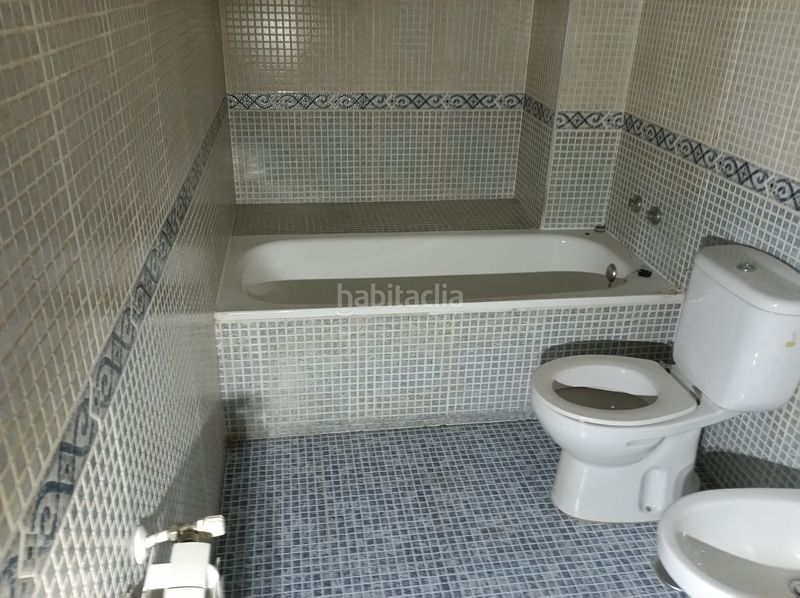 Foto 8d49953a-b767-4af7-843d-afc66fb1fee0. Pis amb calefacció a Navas del Marqués (Las)