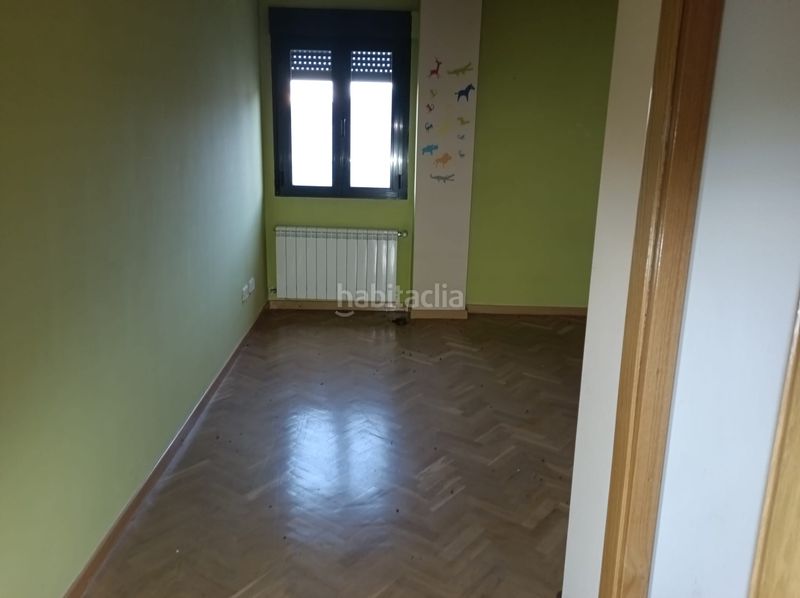 Foto a73970cc-4e83-4574-8def-33533e139614. Pis amb calefacció a Navas del Marqués (Las)