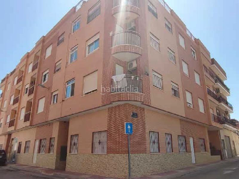 Foto 0b42aff1-0b59-4472-8541-c12032323a96. Aparcament cotxe a Beniaján Murcia