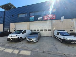 Nau industrial  C/ resina. Solvia inmobiliaria  nave industrial madrid
