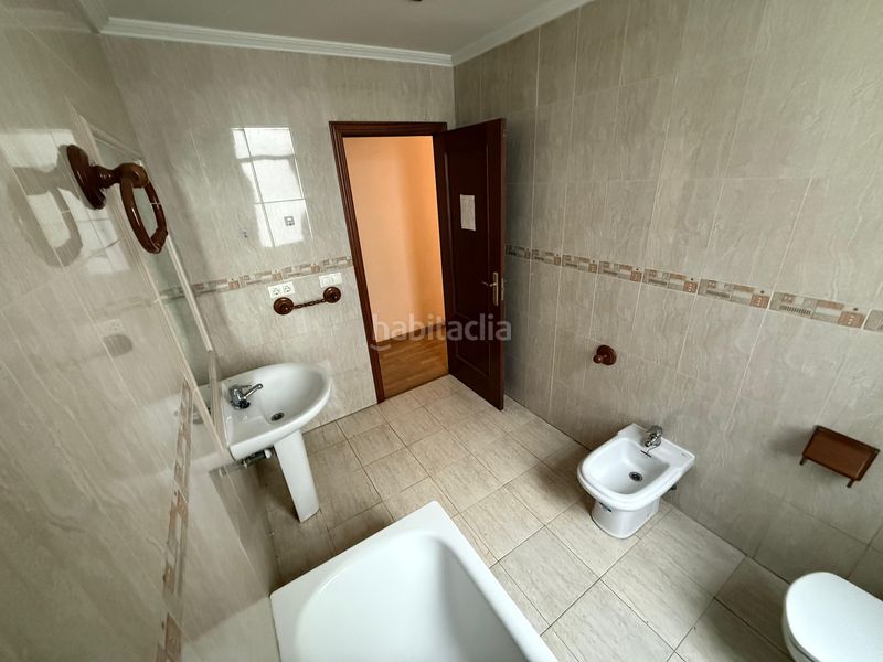 Foto 40a4c02f-f0c2-417f-8250-397cae478dde. Pis a Jesuitas Logroño