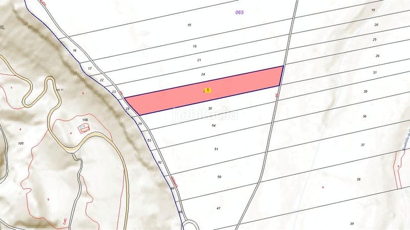 Foto 31f6bd12-5fca-4ff7-abc7-1c5386e2f6c7. Finca rústica a Guadix