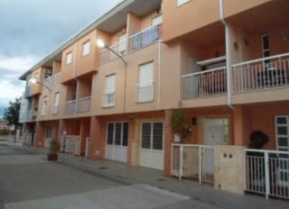 Casa bifamiliare  C/ del mestre serrano. Solvia inmobiliaria  chalet adosado carlet