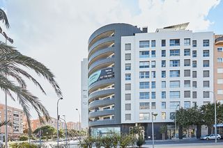 Autoparkplatz  C/ vicente alexandre. Solvia inmobiliaria  garaje alicantealacant