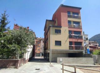 Car parking  C/ barcelona. Solvia inmobiliaria  garaje ripoll