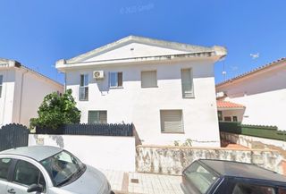 Casa bifamiliare  C/ del valle del jerte. Solvia inmobiliaria  chalet adosado casar de cáceres