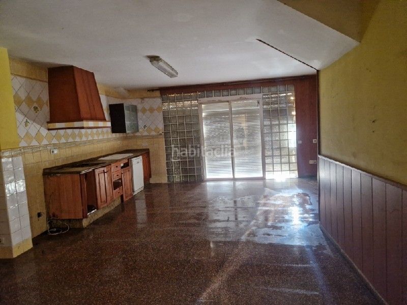 Foto 66c85619-92b3-41c9-8321-45b14c43a7c5. Casa aparellada a Daimús