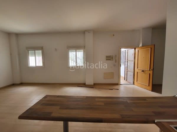Foto 297d9a0a-7335-4c42-8429-1216955fe587. Pis a Feria Sevilla