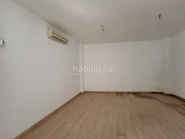 Foto cec9f5fb-3221-4442-91be-d0531d82a9e0. Pis a Feria Sevilla