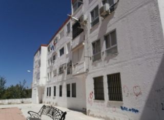 Pis  Pz. monseñor josé m. escriba. Solvia inmobiliaria  piso huelva