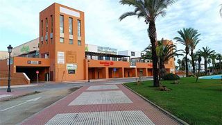 Parking coche  Urb la loma de sancti petri. Solvia inmobiliaria  garaje chiclana de la frontera